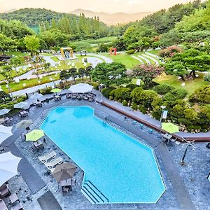 Kolon Hotel